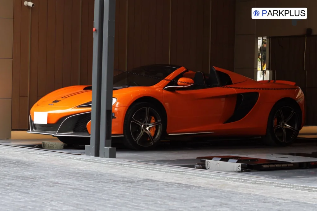 รถ Supercar จอดกับเครื่องจอดรถอัตโนมัติ